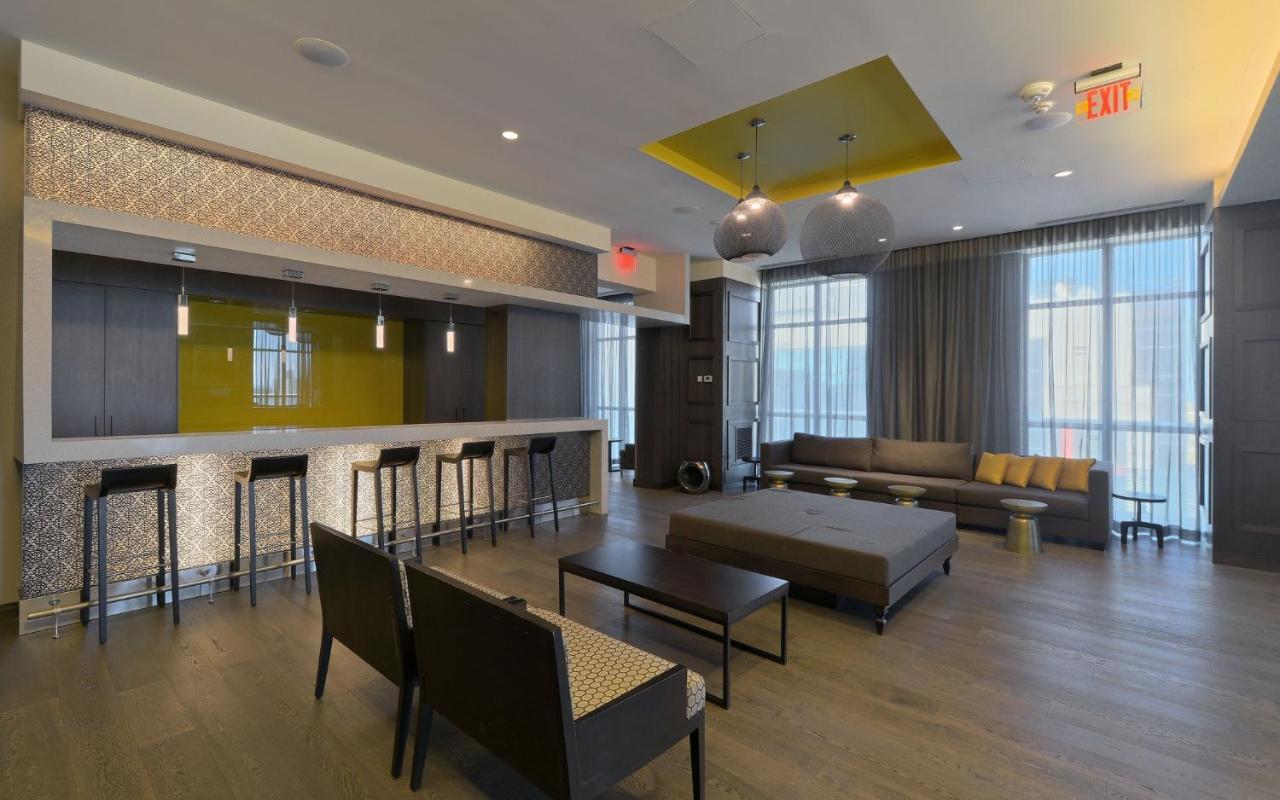 Delsuites - 300 Front Street - 30 Night Stays Торонто Екстериор снимка