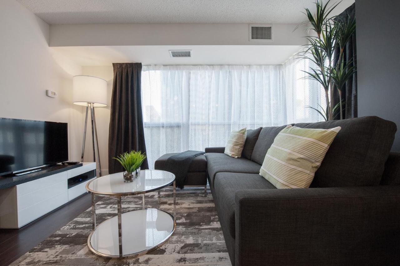 Delsuites - 300 Front Street - 30 Night Stays Торонто Екстериор снимка
