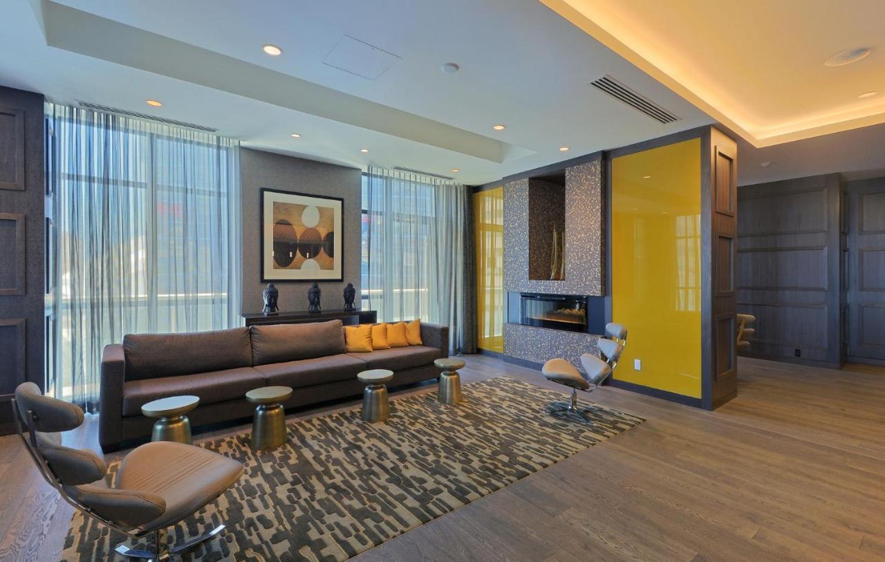 Delsuites - 300 Front Street - 30 Night Stays Торонто Екстериор снимка