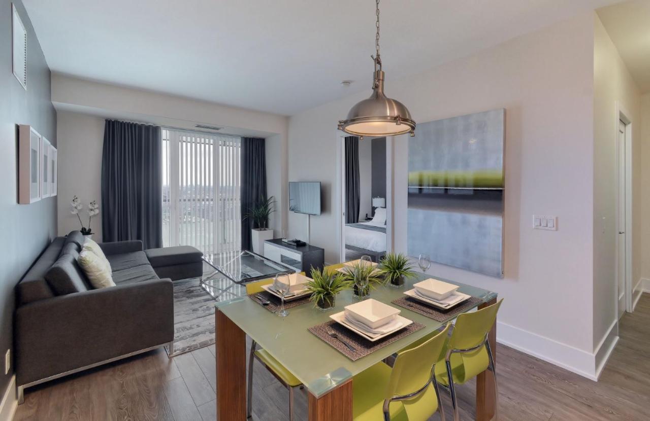Delsuites - 300 Front Street - 30 Night Stays Торонто Екстериор снимка