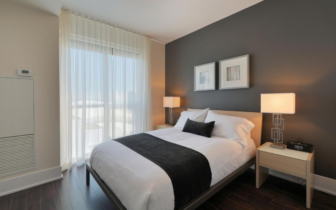 Delsuites - 300 Front Street - 30 Night Stays Торонто Екстериор снимка