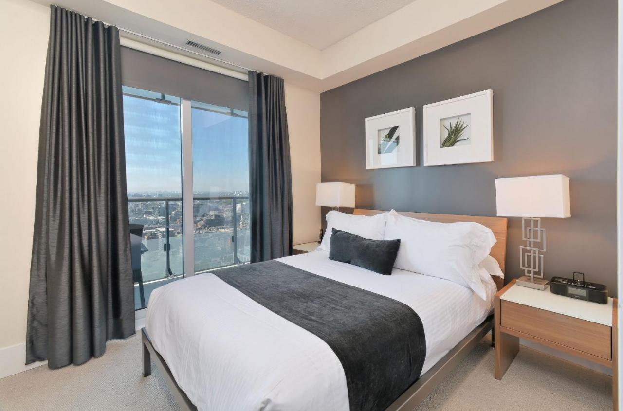 Delsuites - 300 Front Street - 30 Night Stays Торонто Екстериор снимка
