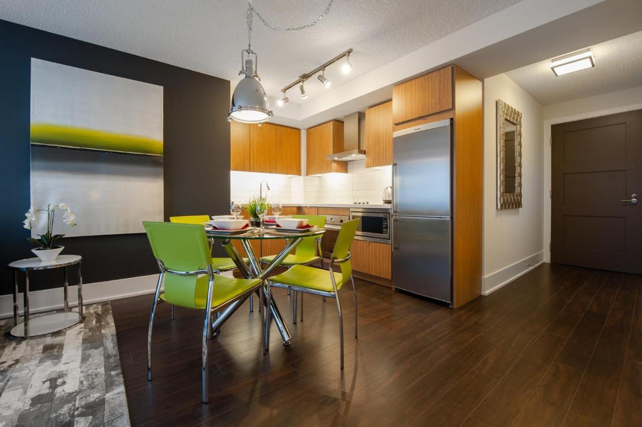 Delsuites - 300 Front Street - 30 Night Stays Торонто Екстериор снимка