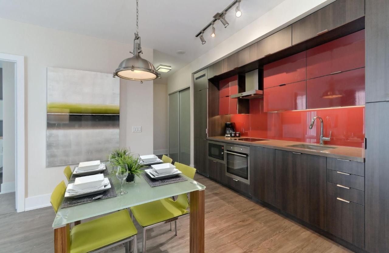 Delsuites - 300 Front Street - 30 Night Stays Торонто Екстериор снимка