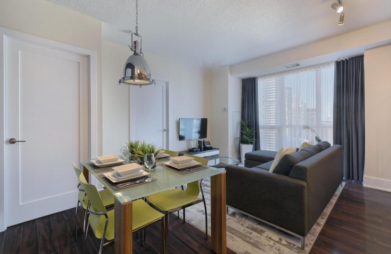 Delsuites - 300 Front Street - 30 Night Stays Торонто Екстериор снимка